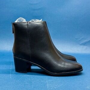 Black Faux Ankle Leather Boots Womens US 8‎ JustFab New In Box